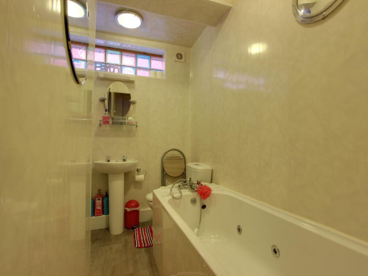 Mayfair Hotel Blackpool Bagian luar foto